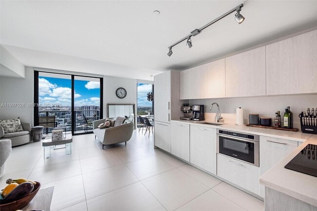 Photo - 501 NE 31st St Unit 3009