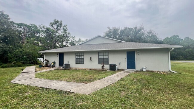 Photo - 2/2 Quiet and Cozy Palm Bay Unit AVAILABLE NOW! - $300 DISCOUNT AVAILABLE!