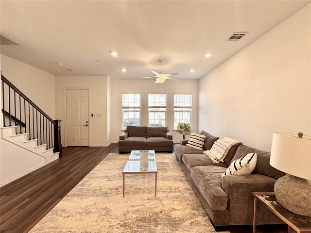 Photo - 1065 Keene Rdg Dr