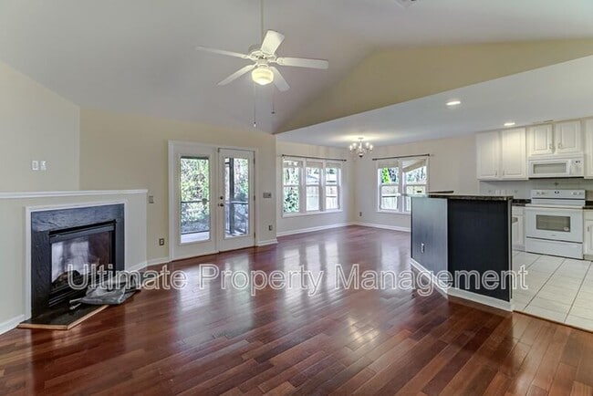 Photo - 105 Southern Magnolia Ct