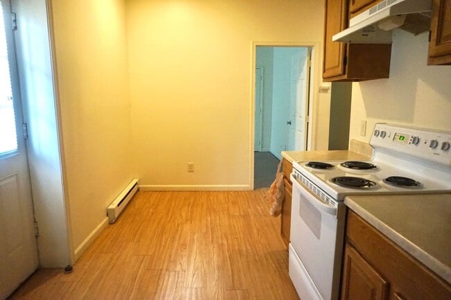 Photo - 39 Lehman St Unidad C