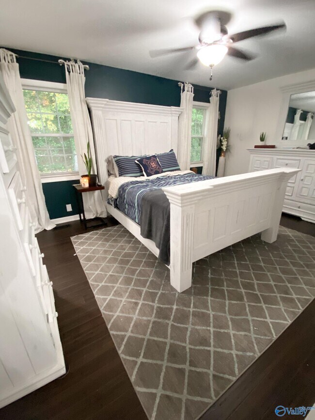 Photo - 2100 Tanner Dr SW