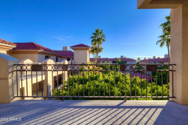 Photo - 5104 N 32nd St Unidad 408