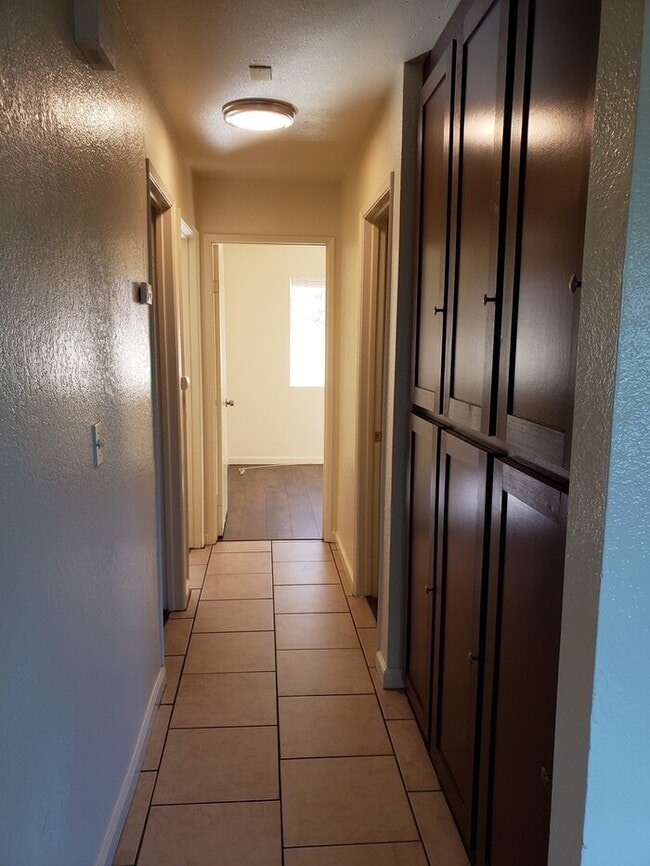 Photo - SPACIOUS/AFFORDABLE 3BR/2BA Apartment