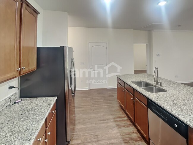 Photo - 3711 Community Cir