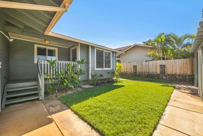 Building Photo - 305 Uala Pl Unit (305 UP) A