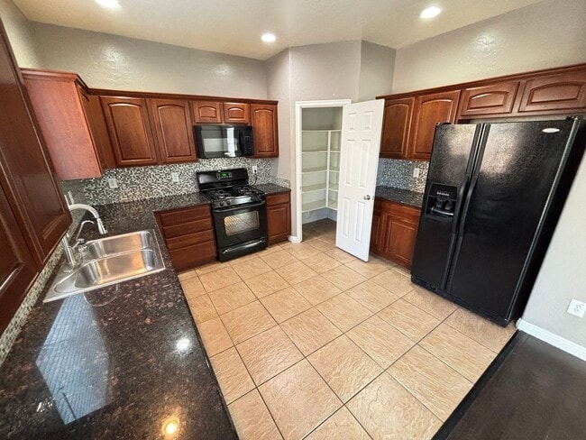 Photo - Gorgeous 3Bed/2.5Bath, 2-Story Home located in the Aliante Area- $500 Off Move In Fees