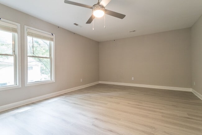 Photo - 428 Bashford Rd Unit 428 Bashford Road 102