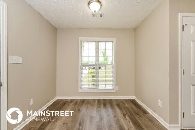 Photo - 1110 Bramblewood Dr