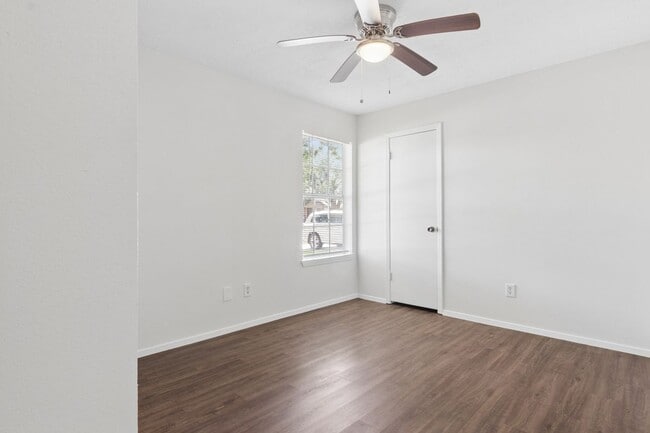 Photo - 2504 Ewell Dr