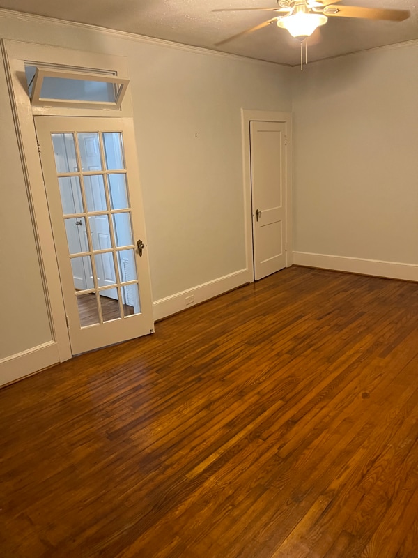 Photo - 1402 Victoria St