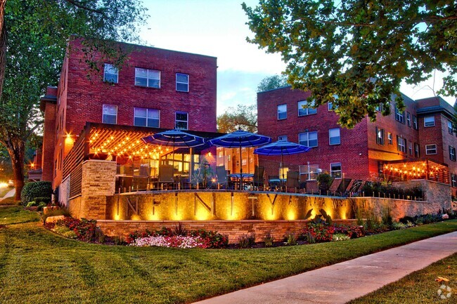 Building Photo - Infinity at Plaza West Rental