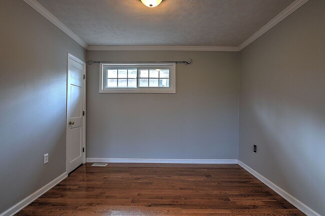 Photo - 4151 Cameron Rd