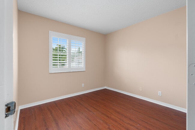 Photo - 1177 SW 44th Ave