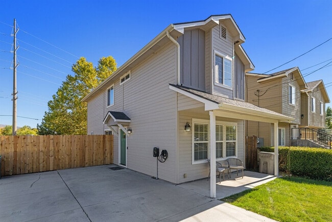 Photo - 2624 S Virginia Ave Unidad ID1308963P