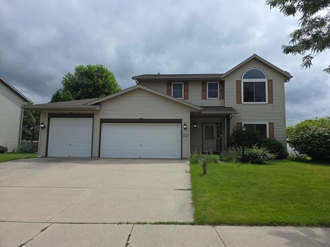 Waukesha 3 bedroom home - Waukesha 3 bedroom home