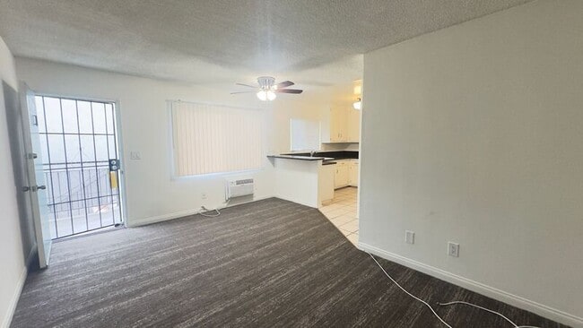 Photo - 7350 Pickering Ave