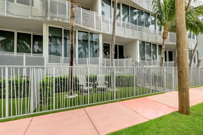 Building Photo - 2100 Park Ave Unit 103 Rental