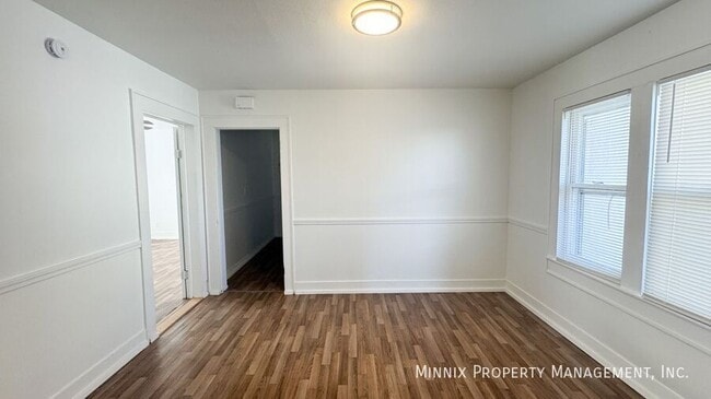 Photo - 420 W Lynn St