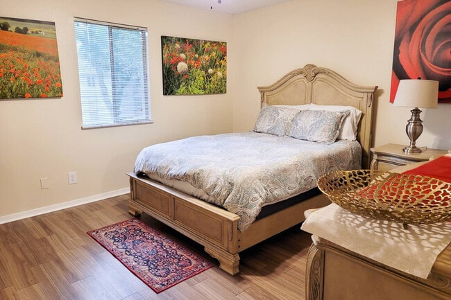 Photo - 6519 W Newberry Rd Unidad ID1359105P