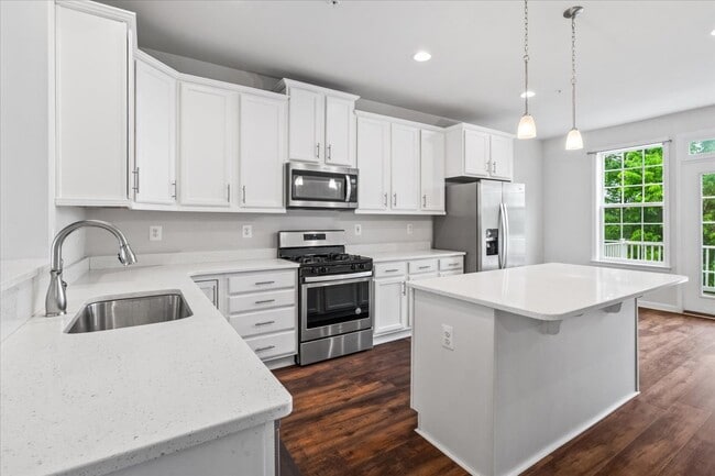 Photo - 309 Spring Bank Way