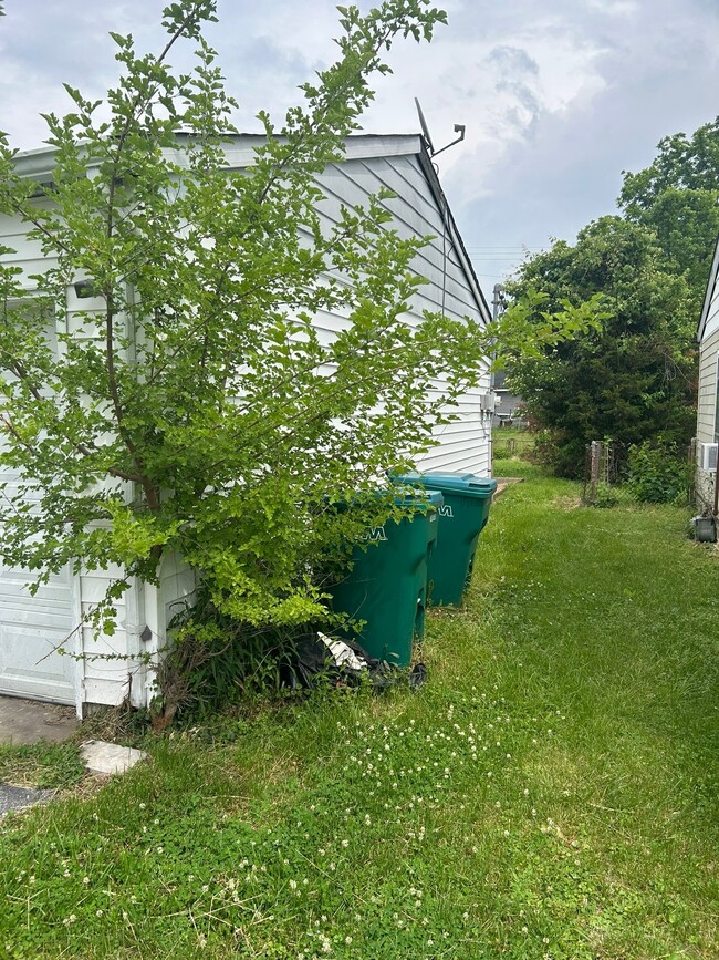 Photo - 722 St Paul Dr