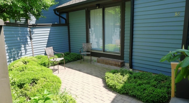 38 Valley View Dr