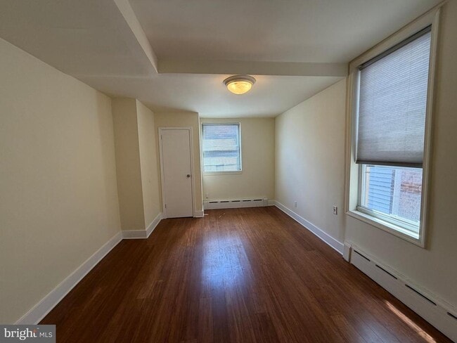 Photo - 1436 Wolf St