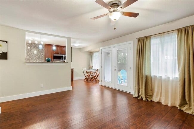 Photo - 6101 Harwin Ln