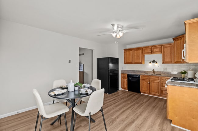 Photo - 3253 Greenbridge Dr