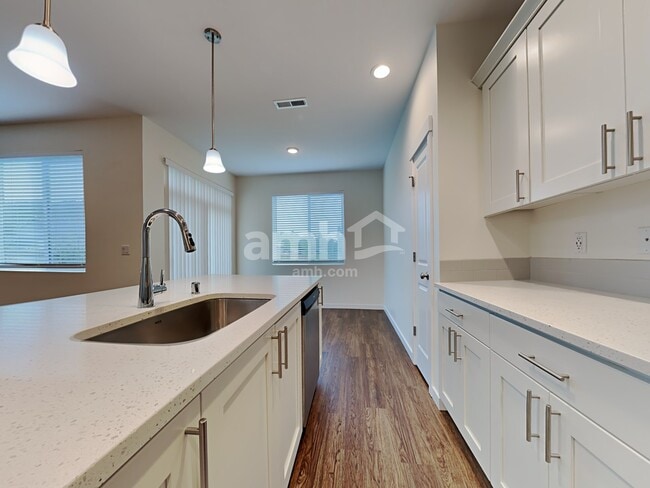 Photo - 1013 NE 11th Way