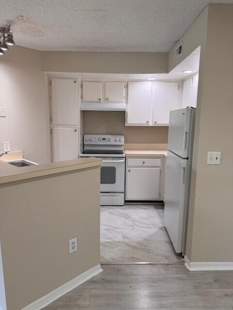 Photo - 1401 Village Blvd Unit 922