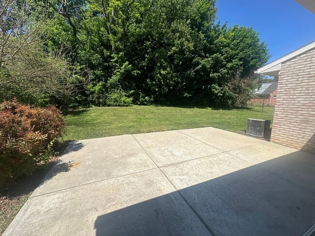 Photo - 10924 Gaywood Dr