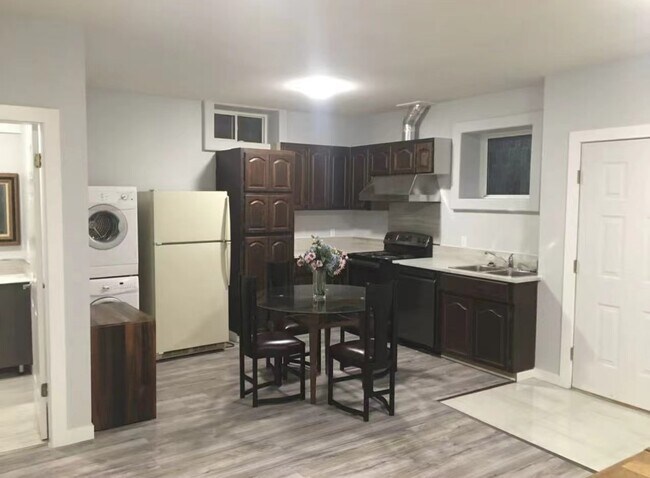 Photo - 16077 Morgan Creek Cres