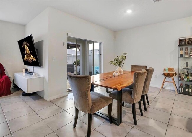 Photo - 5384 Hickory Downs Wy