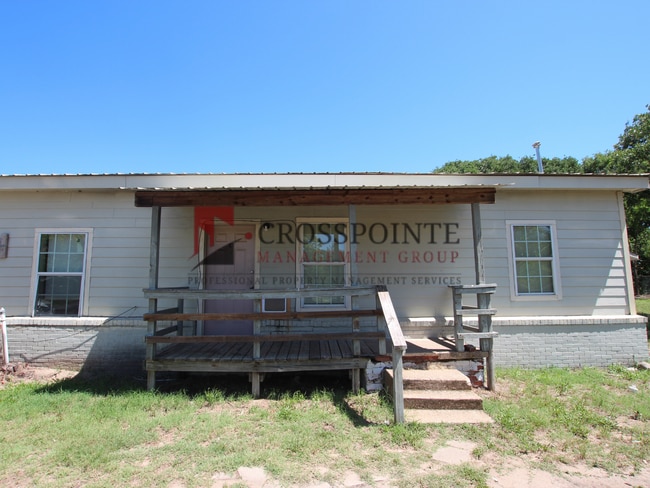 Building Photo - Available! 1 Bedroom, 1 Bath in Tyler!