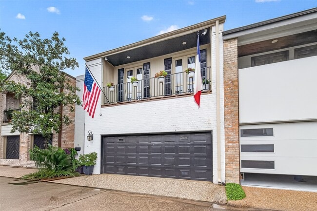 Building Photo - 3 River Hollow Ln