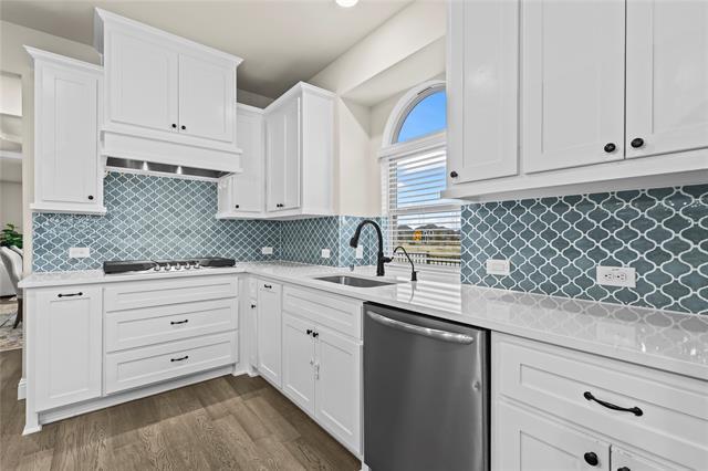 Photo - 14892 Hometown Dr