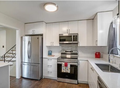 Building Photo - 2090 S Wolff St