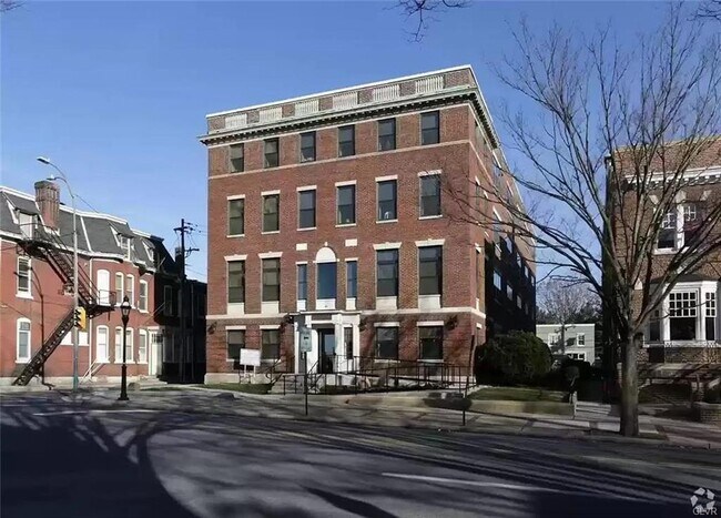 Photo - 528 N New St Apartment Unit 14