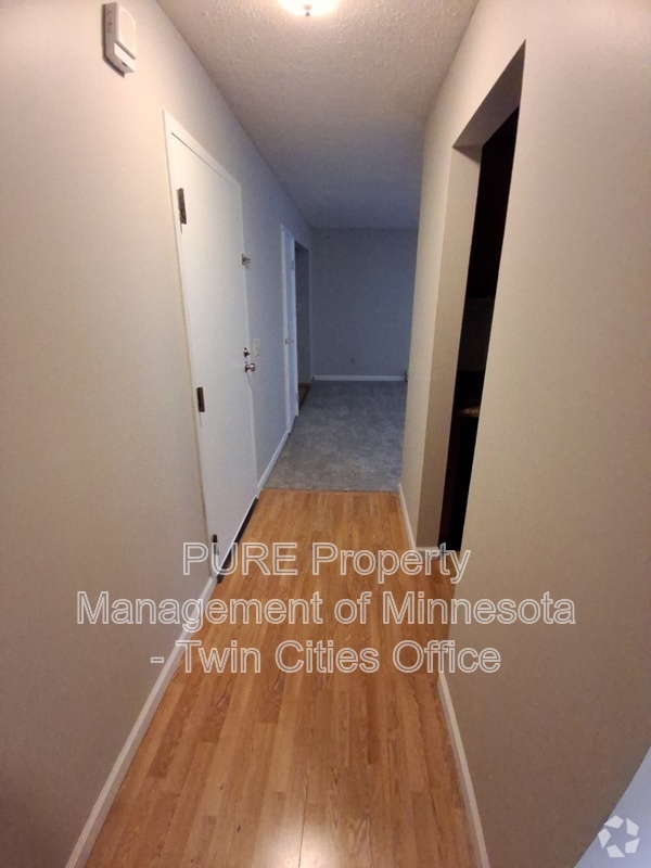 Building Photo - 12984 Nicollet Ave Unit Apt 202