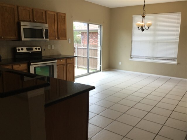 Photo - 1533 Caymus Ct