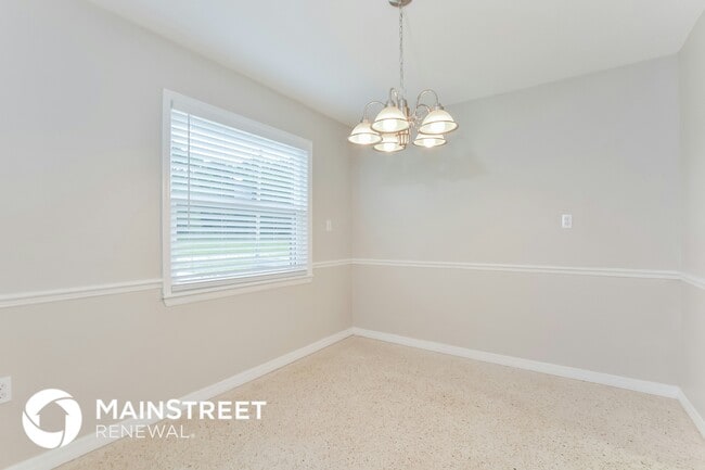 Photo - 1820 Azalea Ln