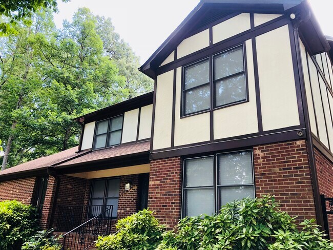 Fotografía del edificio - 3 Tyrol Ct