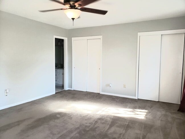 Photo - Vaughn Rd Convenient!