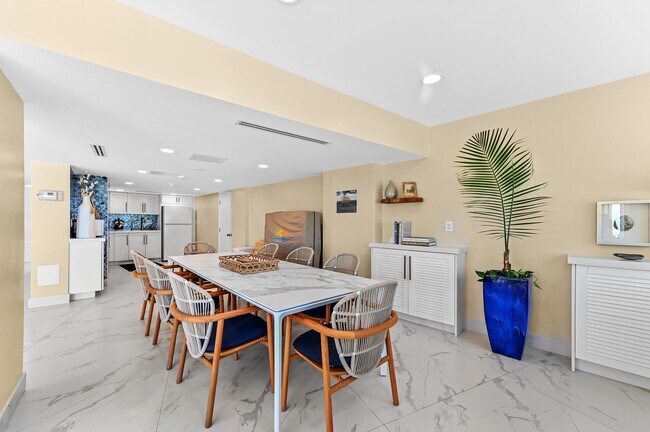 Photo - 710 N Ocean Blvd Unit 710