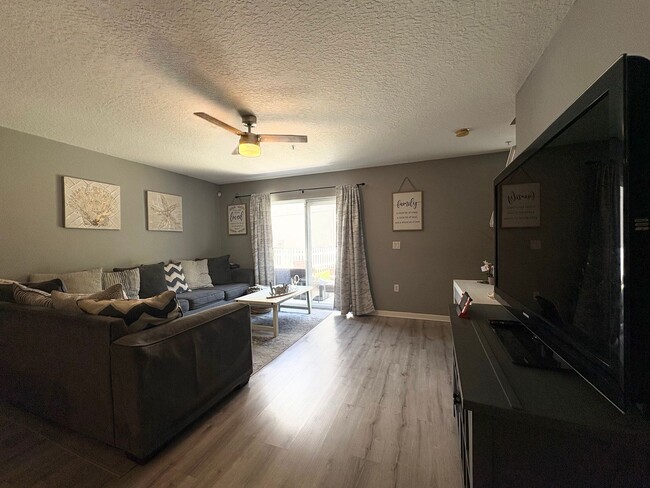 Photo - Fantastic 3 BR Townhome in Gated Winter Springs community with Pool and great schools