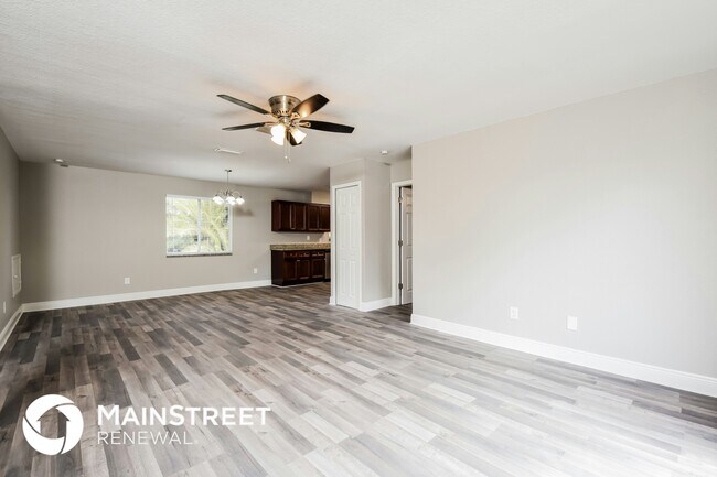 Photo - 8181 Albatross Rd