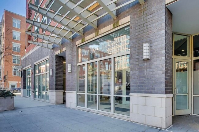 Photo - 1001 W Madison St Unit 704