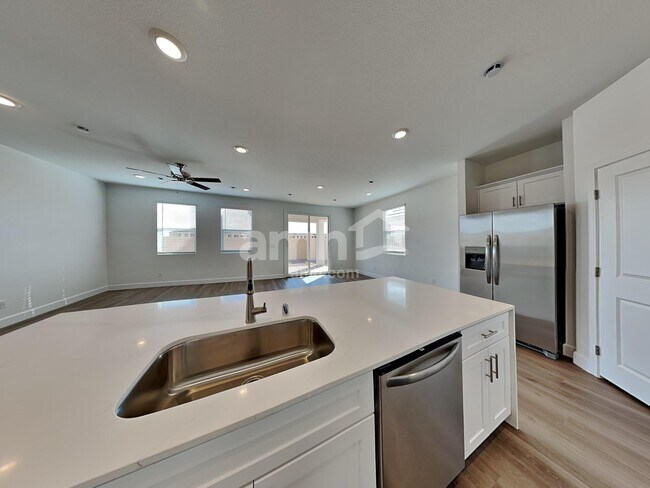 Photo - 10542 Lagaspi Dr